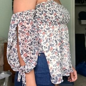 Flowered, flowy bandeau style American Eagle top